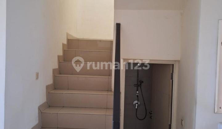 House in Green Lake City Cluster America Size 6 X 15, Empty, Good 2