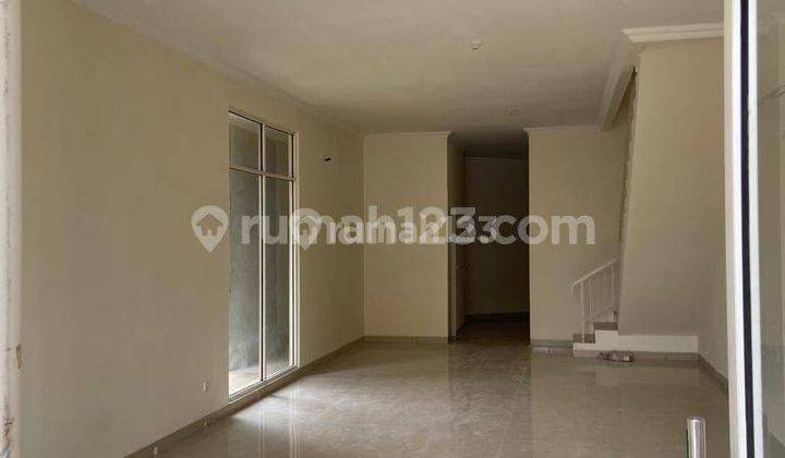 Ruko Crown Gandeng, ukuran 4.5 x 15, bagus dan jarang ada 4