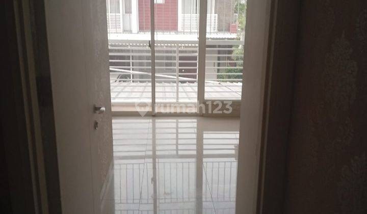 Rumah Di Green Lake City Cluster Amerika Uk 4 X 15, Semi Furnish, Bagus 2
