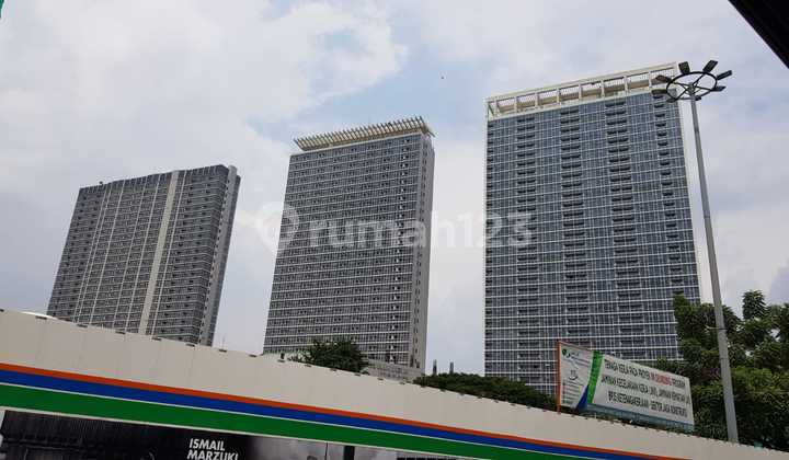 Menteng Park Tower Shapier 11th Floor Apartment, 33 m2 Area, Fully Furnished, Facing Monas, Excellent Condition