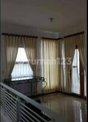 Disewakan Rumah bagus termasuk furnished Lokasi Selaras Alam Sariwangi 3