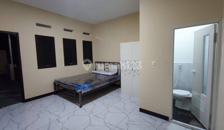 Dijual rumah kost bangunan baru di sayap Otista 3