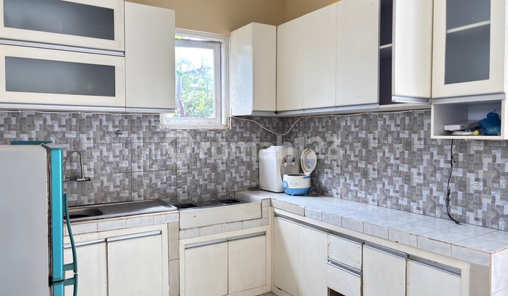 Rumah Sewa dengan 4 Kamar di Jl Pengubungan, Kerobokan, Kuta Utara 2