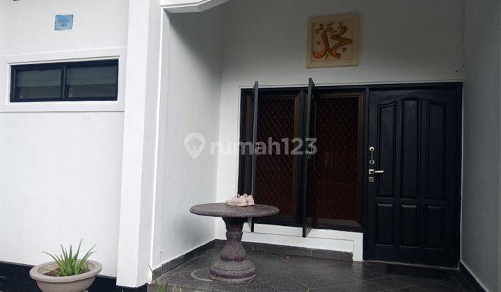 Beautiful House for sale Jl Surya Buana, Padang Sambian 2