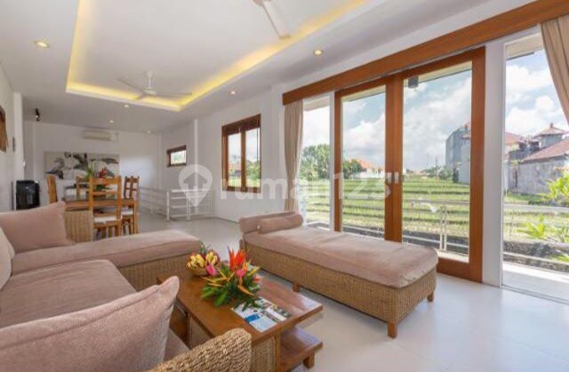Modern Villa for Lease 3bedroom in private Cluster with Rice Field at Berawa - Canggu 2