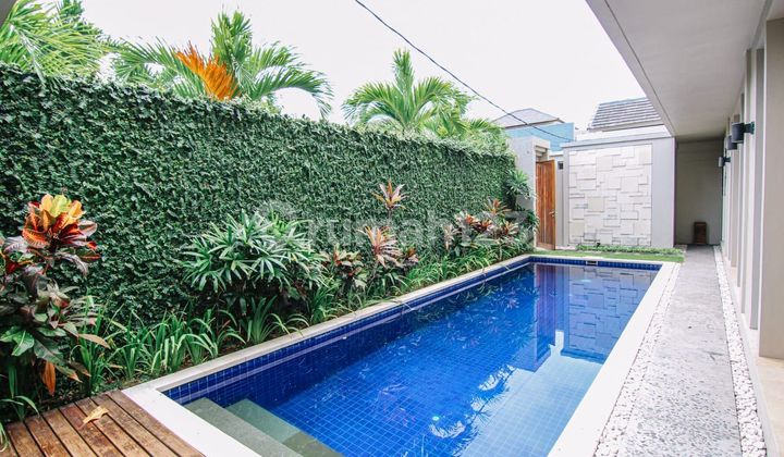Modern Villa for Lease 3bedroom in private Cluster with Rice Field at Berawa - Canggu 1