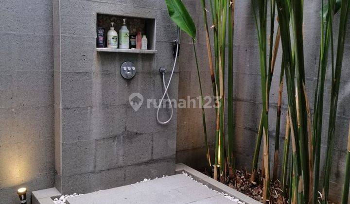 For rent 4 + 1 bedroom villa in Gunung Salak, West Denpasar 2