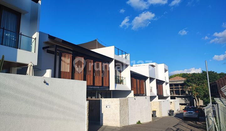 Villa Sewa hanya 700 meter dari Pantai Pererenan dengan 3 kamar tidur 1