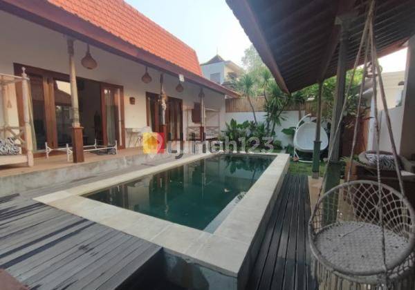 2 bedrooms villa for rent at Canggu, strategic location only 7 minutes to Batu Bolong Beach 1