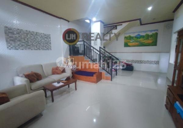 4 bedrooms house for sale at Jimbaran, Strategic location, well maintained, only 10 minutes to GWK Bali 2