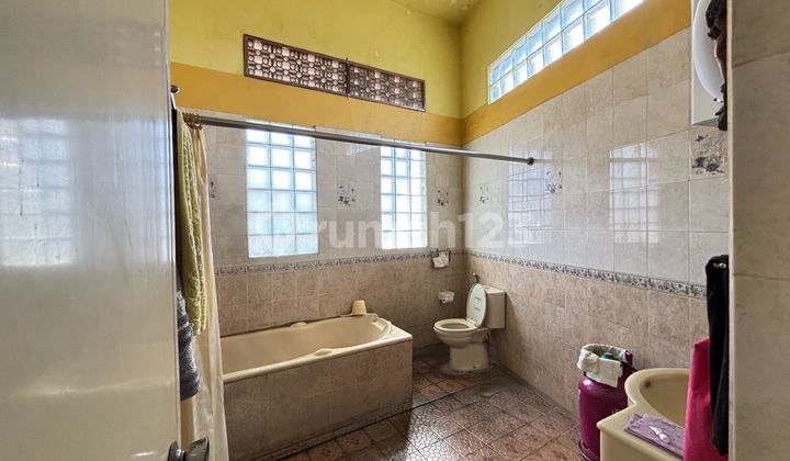Ruko for Rent on Jalan Pulau Galang, Suitable for Various Types of Businesses 2