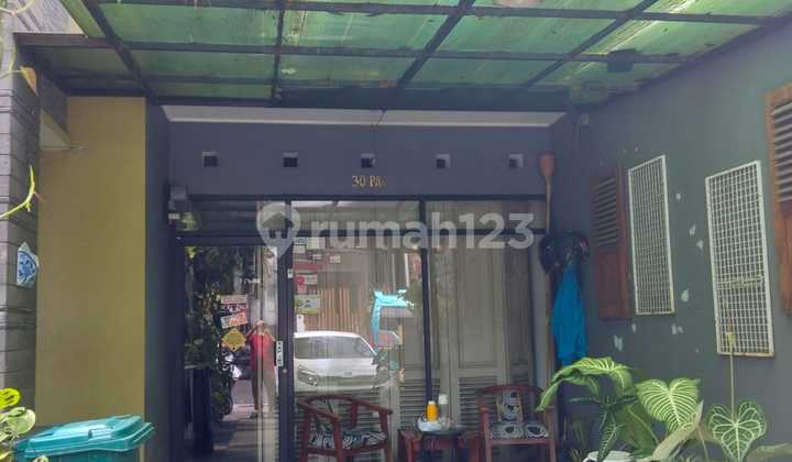 Rumah pusat Kota Bandung sayap Riau Harga Nego dekat stasiun