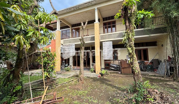 Rumah luas di Burangrang asia Afrika Gatot Subroto Bandung Kota