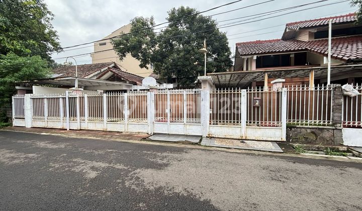House in Cipaganti Complex Cihampelas Pasteur Bandung City Negotiable 2