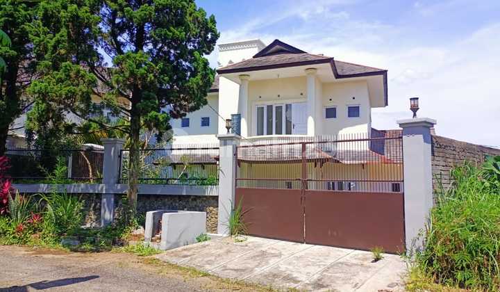 Rumah di setiabudhi Cipaku dekat Upi polban Bandung Kota