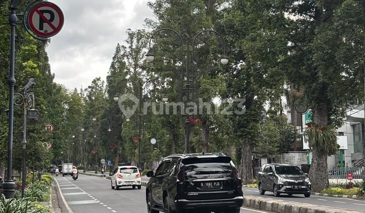 Jual Ruma Murah di Pusat Kota Bandung Mainroad Dago Harga Nego