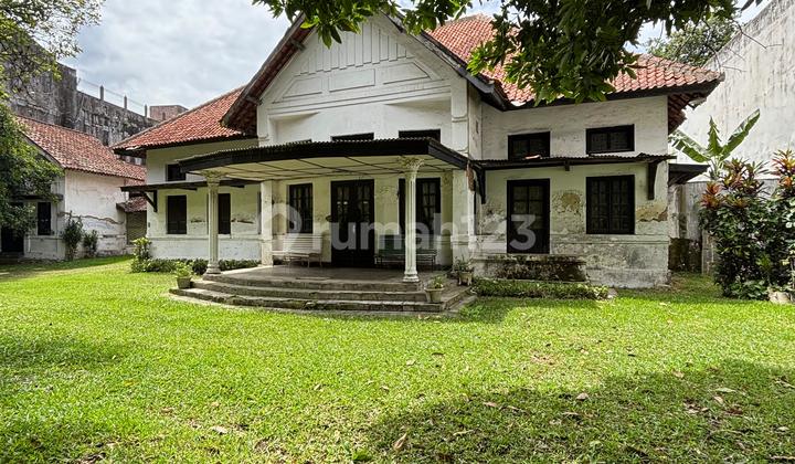 Termurah Rumah classic luas di Pusat kota Bandung Harga nego riau 1