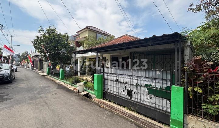 Jual Rumah Luas di Komplek Arcamanik Bandung Kota Harga Nego Jual Rumah Luas di Komplek Arcamanik Bandung Kota Harga Nego