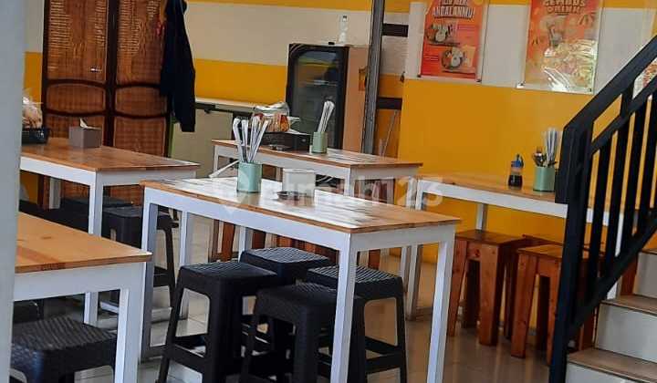 Ruko 3 Lantai di Sayap Riau Dekat Stasiun Bandung Lokasi Strategis