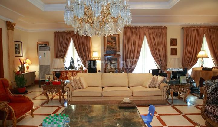 Rumah 2 Lantai Full Furnish Di Menteng Jakarta Pusat 2