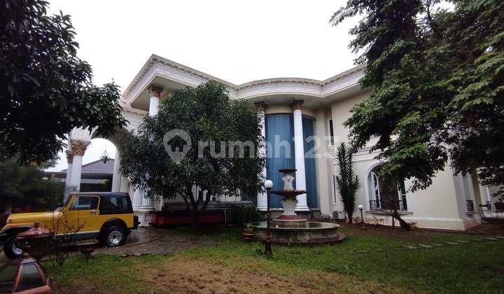 Rumah Mewah Bak Istana Puri Cinere 1