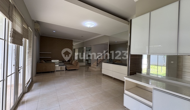 Disewakan Rumah 2 Lantai Alam Sutera Furnish Rapi Siap Huni