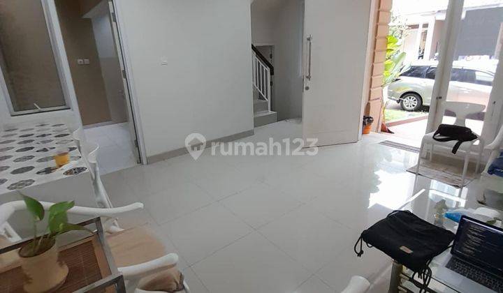 Disewakan Rumah 3Lantai Cluster Samara Village Bagus,Rapi,Furnish 1