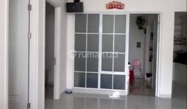 Dijual Rumah 2 Lantai Lavon Swancity Rapi, Bagus, Sudah Renovasi 1