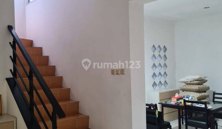 Dijual Rumah Cantik 2,5lantai Cluster Castilla BSD Furnished Rapi 2