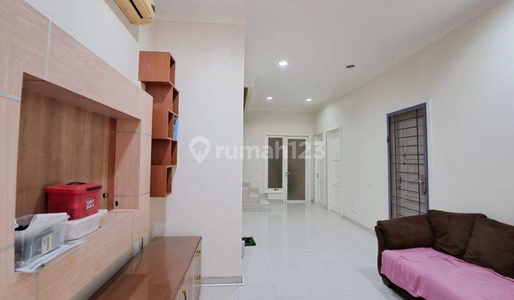 Disewakan Rumah 2 Lantai Pondok Hijau Golf Gading Serpong Rapi 2