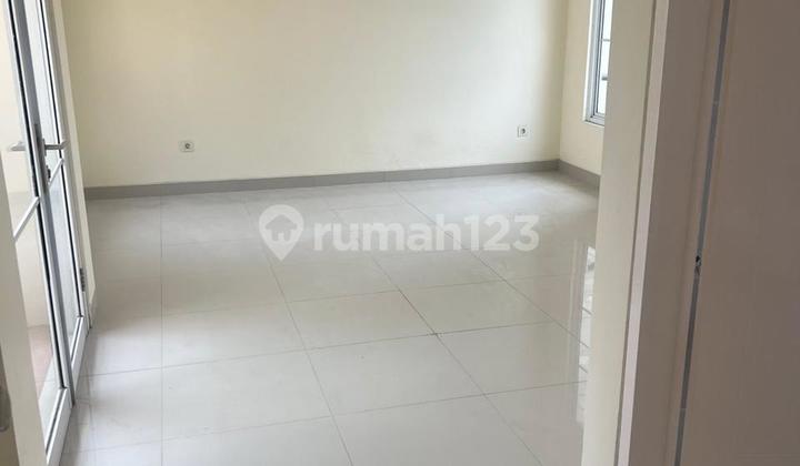 House For Sale: Cluster Alicante Gd.serpong 2