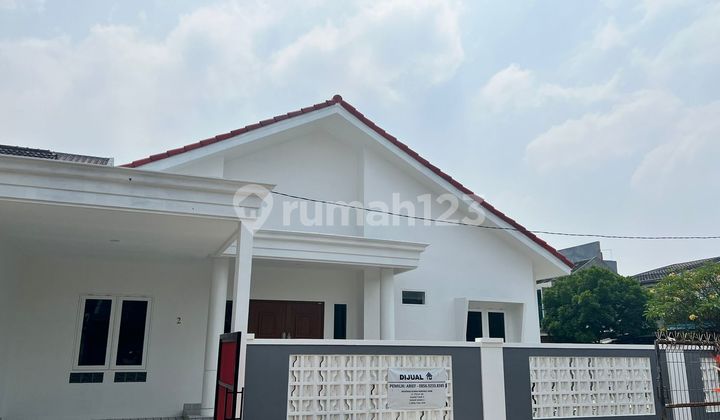 DISEWAKAN / DIJUAL Rumah Hook di Taman Royal, Tangerang