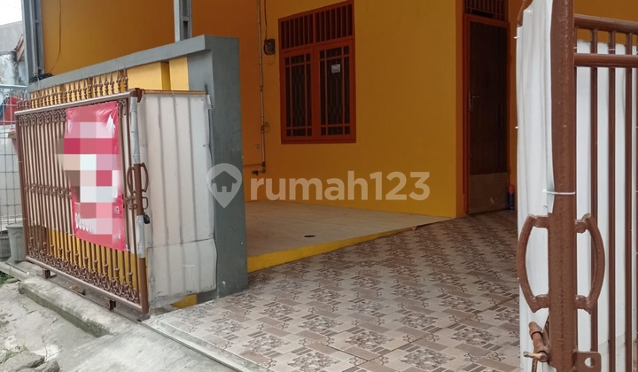 (020) House for Sale in Cipondoh Makmur