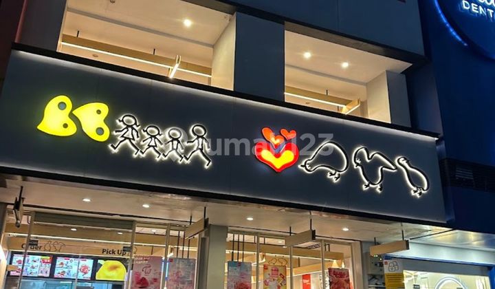 FOR RENT: 4-STORY SHOPHOUSE ON JL KH JUANDA CIPUTAT TANGERANG