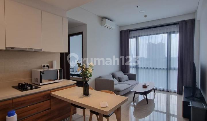 DISEWAKAN apartemen modern stylish Full Furnished Marigold Navapark