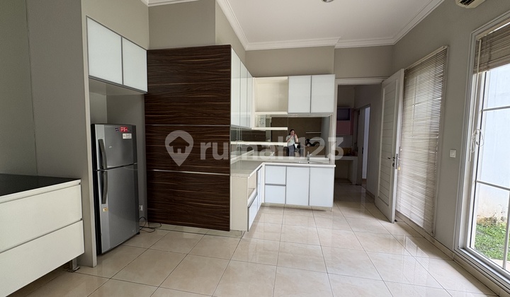 Disewakan Rumah 2 Lantai Alam Sutera Furnish Rapi Siap Huni 2