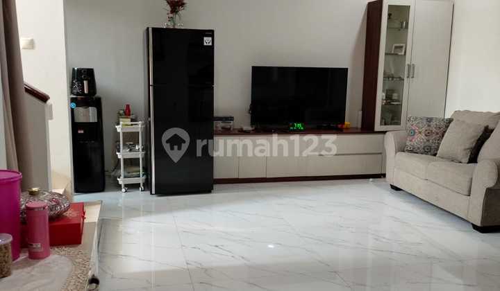 DIJUAL Rumah di Sutera Olivia Kondisi samgat rapi dan terawat 2