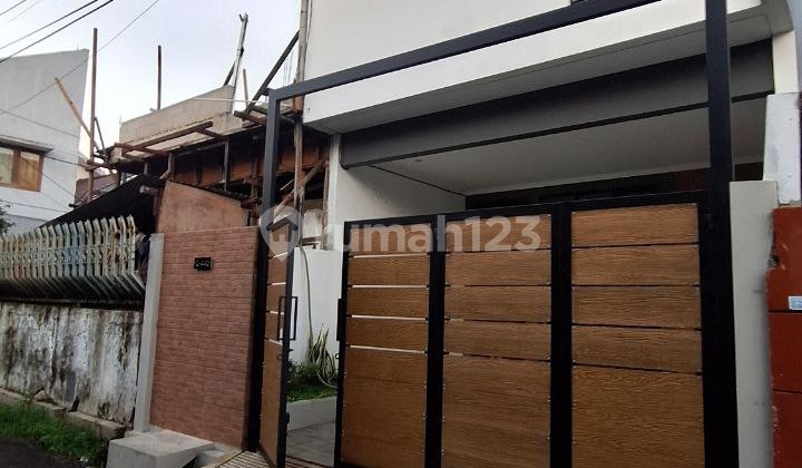 Rumah Scandinavian 2lt Dlm Perum Dkt Ke Lubng Buaya Di Jtrahayu 2