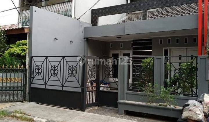 Rumah Cantik 2lt Siap Huni Depan Fasum Dlm Cluster Di Puri Gading  2