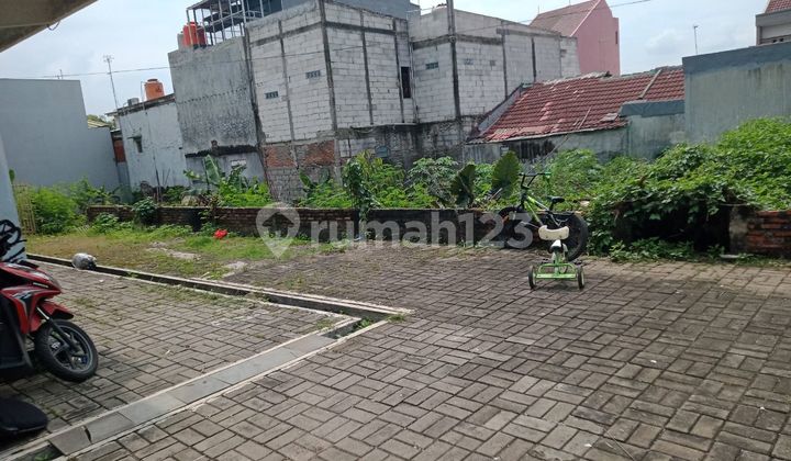Tanah Luas Bonus Kost2an Aktif di di Jl. Ratna Jatikramat  10