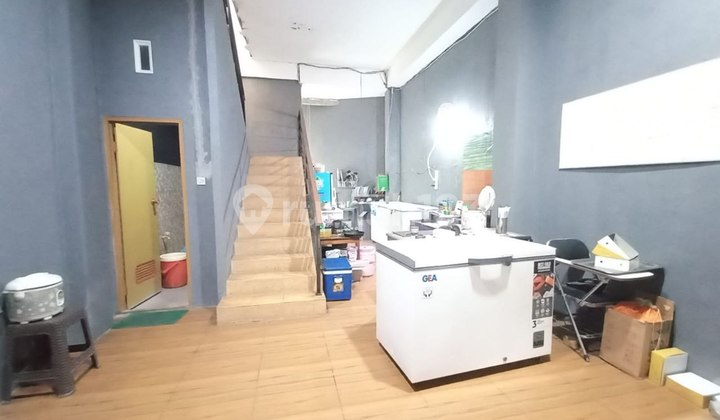 Ruko 3 Lantai di Jl.Akses UI Kelapa Dua Depok dibawah harga appraisal 5