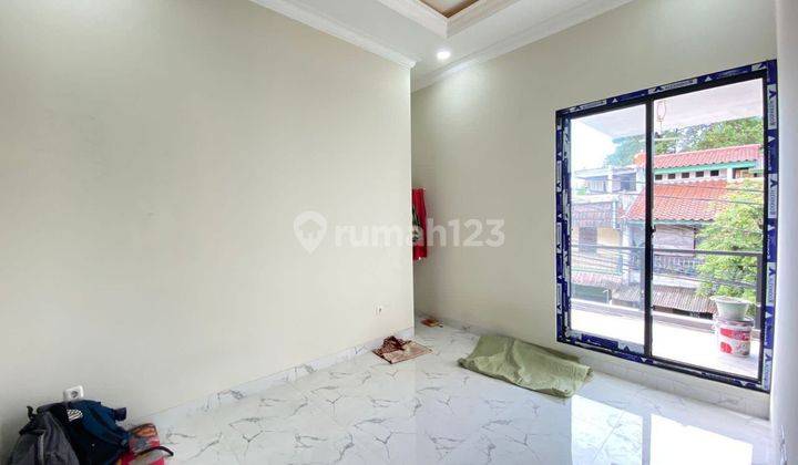 RUMAH MEWAH 2LT LOKASI PREMIUM dICIPINANG CEMPEDAK JAKARTA TIMUR  2