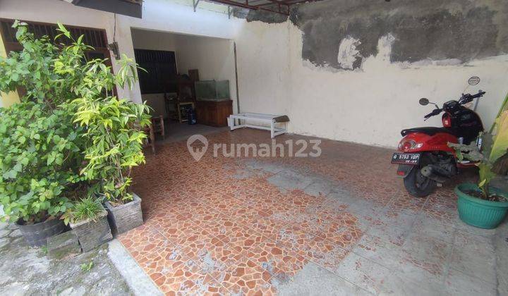 RUMAH 2LT KOKOH LUAS 300m³ di JATIWARINGIN BEKASI DEKAT TOL PONDOKGEDE  2