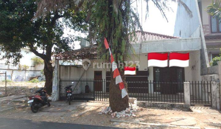 RUMAH TUA HITUNG TANAH SANGAT STRATEGIS di CEMPAKA PUTIH JAKPUS 1