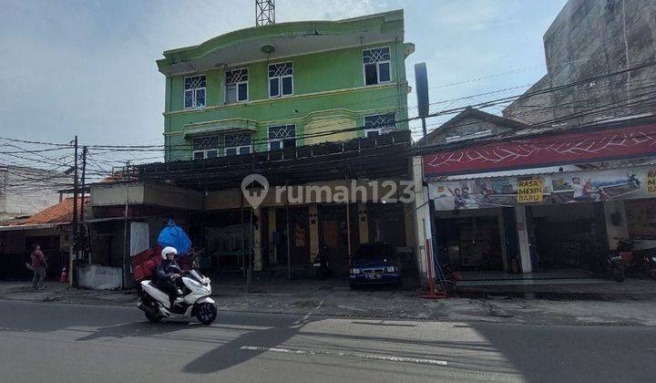 RUKO 4LT PERLU RENOVASI STRATEGIS Pinggir Jl Raya di Halim Jaktim 1