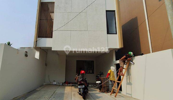 RUMAH SCANDINAVIAN BARU 2LT 200m ke JL Raya JtWaringin Bekasi 1