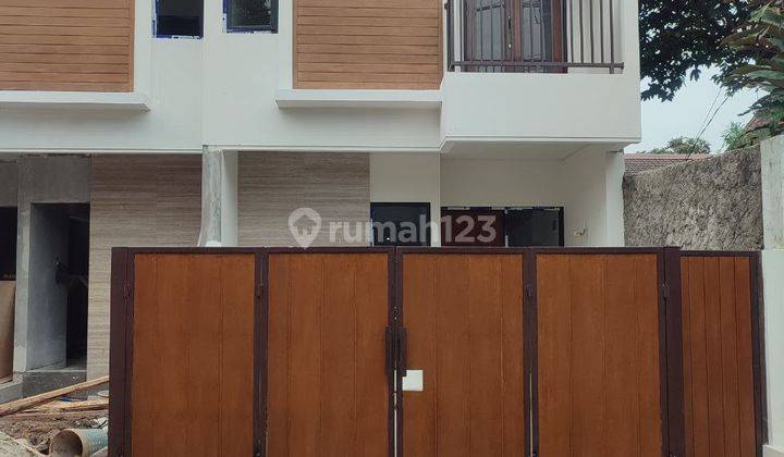 Rumah Modern Murah 2lt Strategis 50m Ke Jl Raya Kodau Dkt Jtbening 2