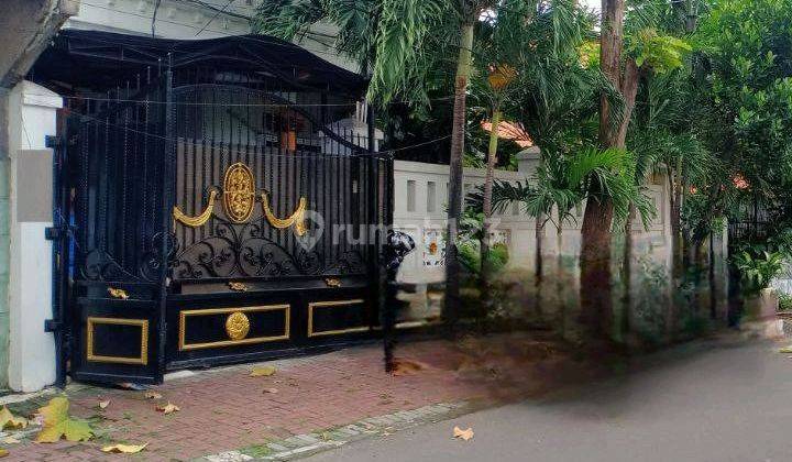 Rumah Mewah 2lt Luas Strategis Di Johar Baru Salemba Tengah  1