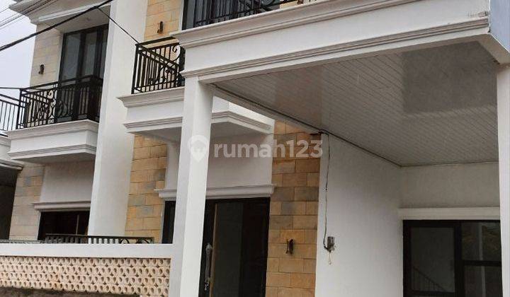 Rumah Mewah 2lt Ada Rooftop Dkt Ke Jl Raya Jatiwaringin  2