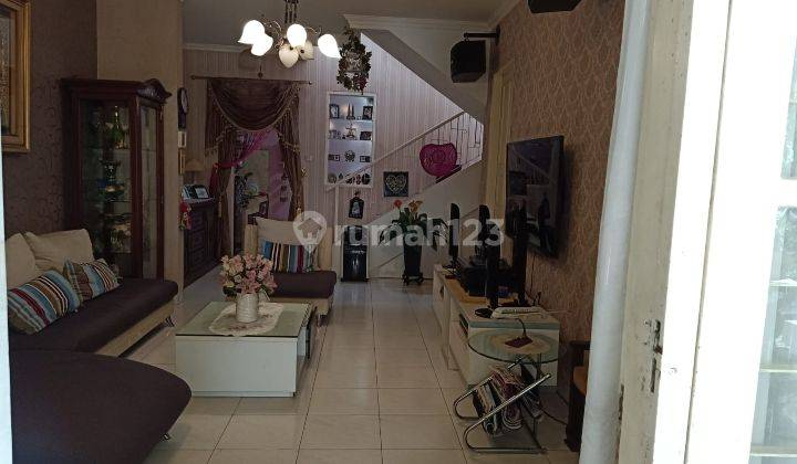 Di jual rumah siap huni di Legenda Wisata Cibubur 2